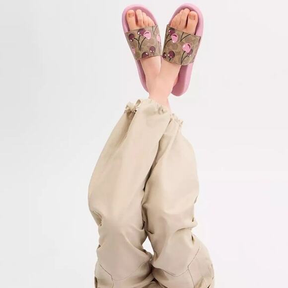 🍒 Coach Udele Sport Slide In Signature Canvas With Cherry Print - Picture 5 of 11